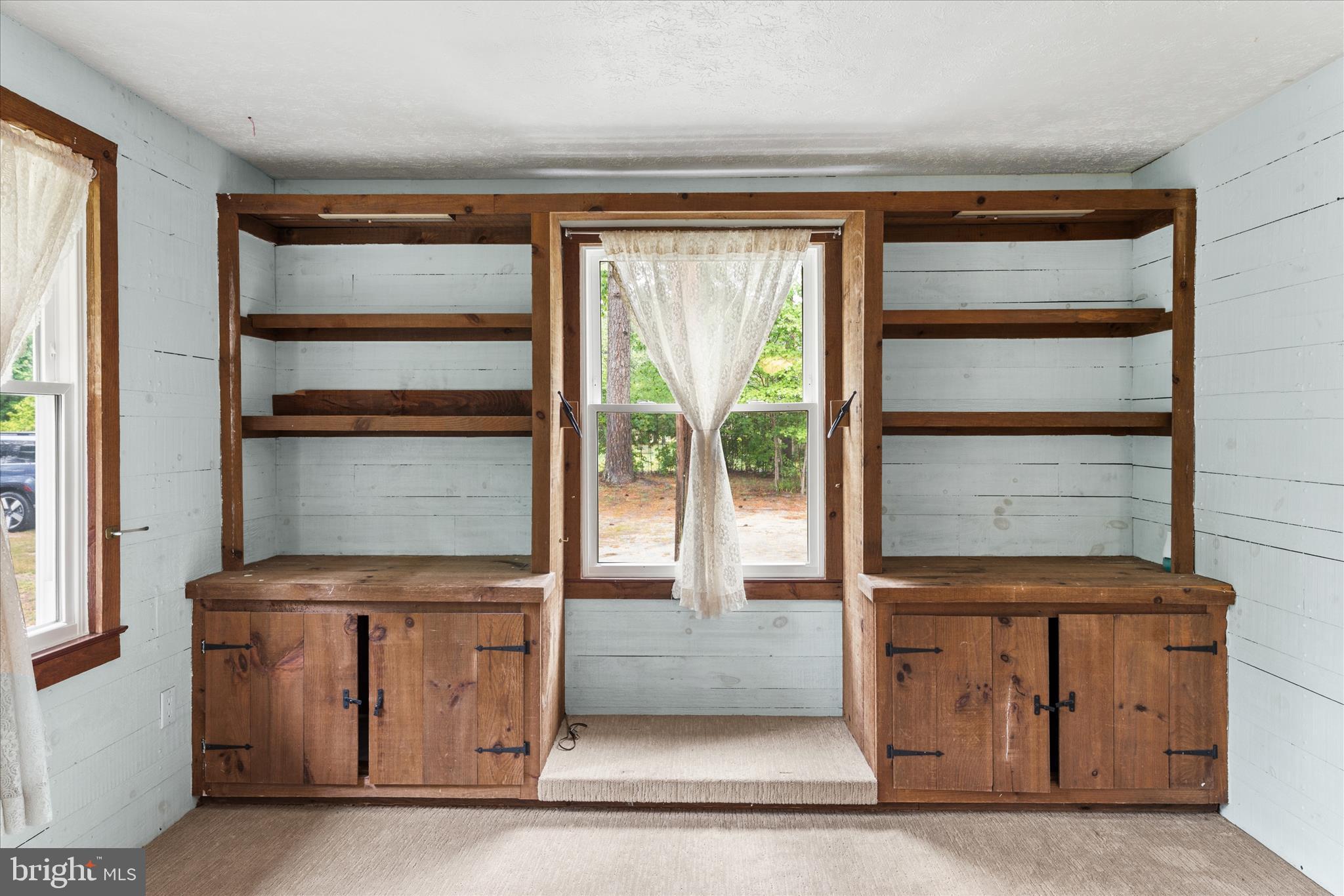 UPPER FERRY ACRES - Residential