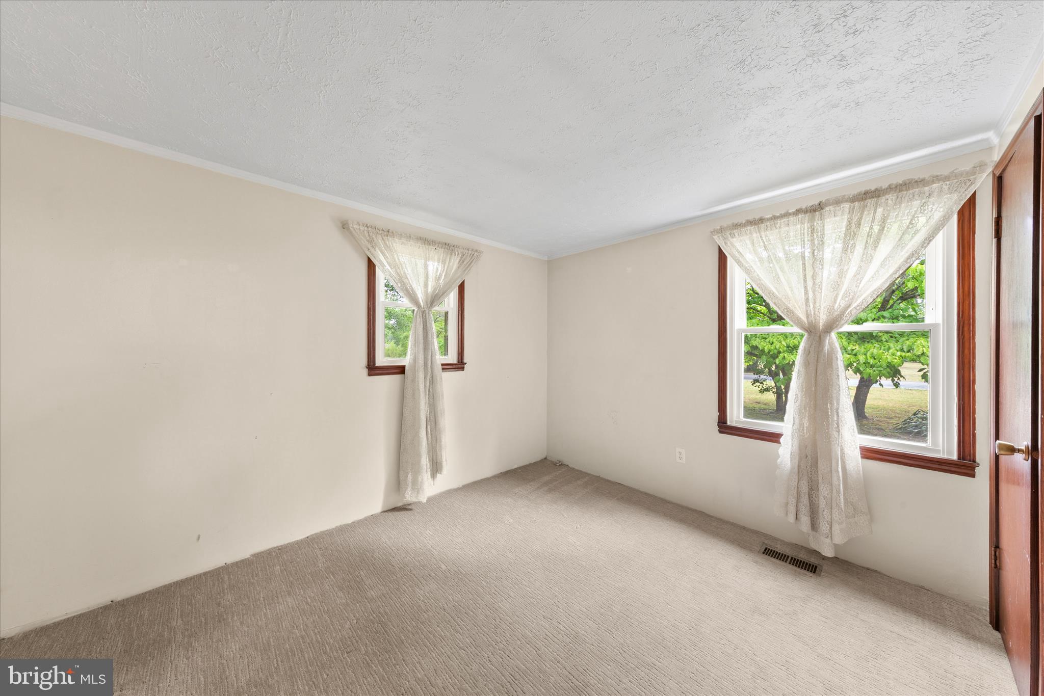 UPPER FERRY ACRES - Residential