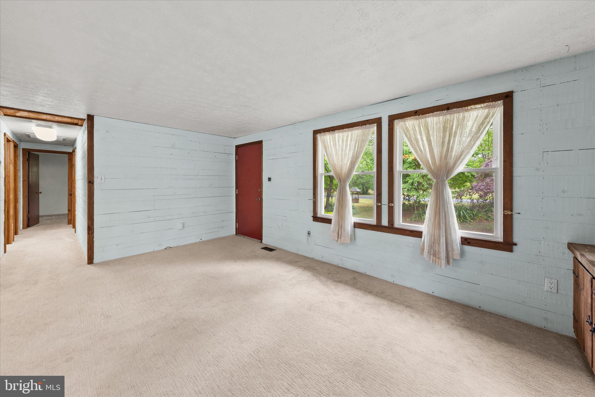 UPPER FERRY ACRES - Residential