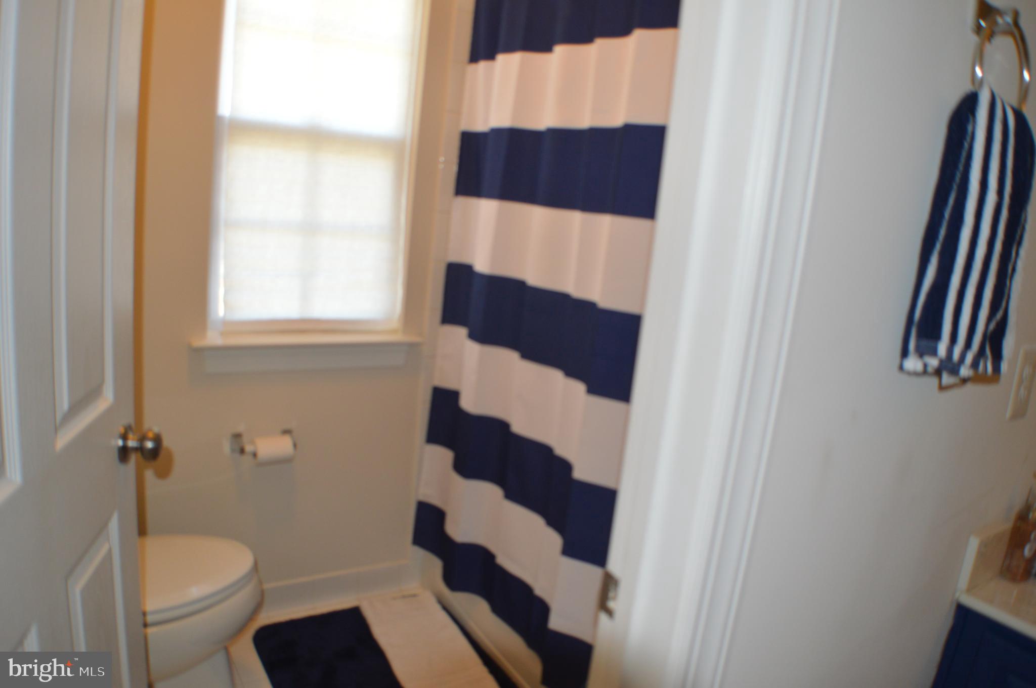 SAVANNAH VILLAGE - Residential Lease