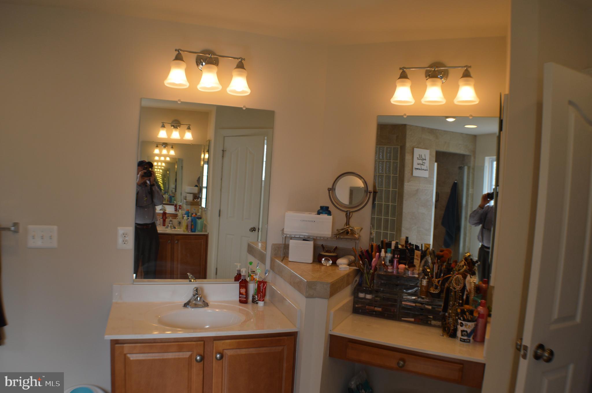 SAVANNAH VILLAGE - Residential Lease