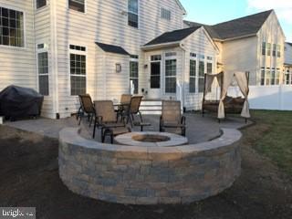 SAVANNAH VILLAGE - Residential Lease