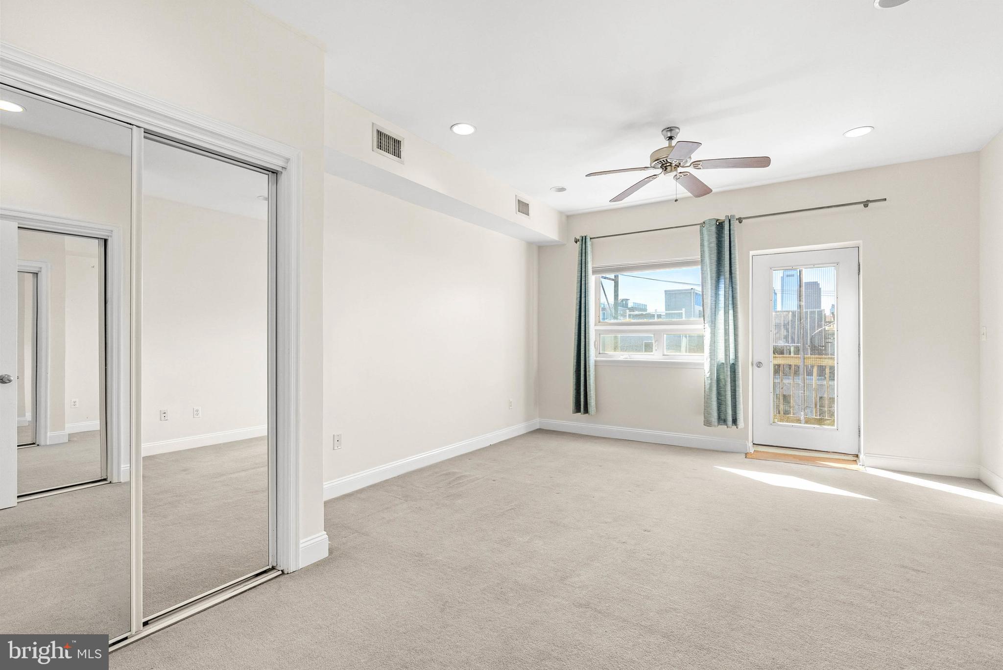 FAIRMOUNT - Residential Lease