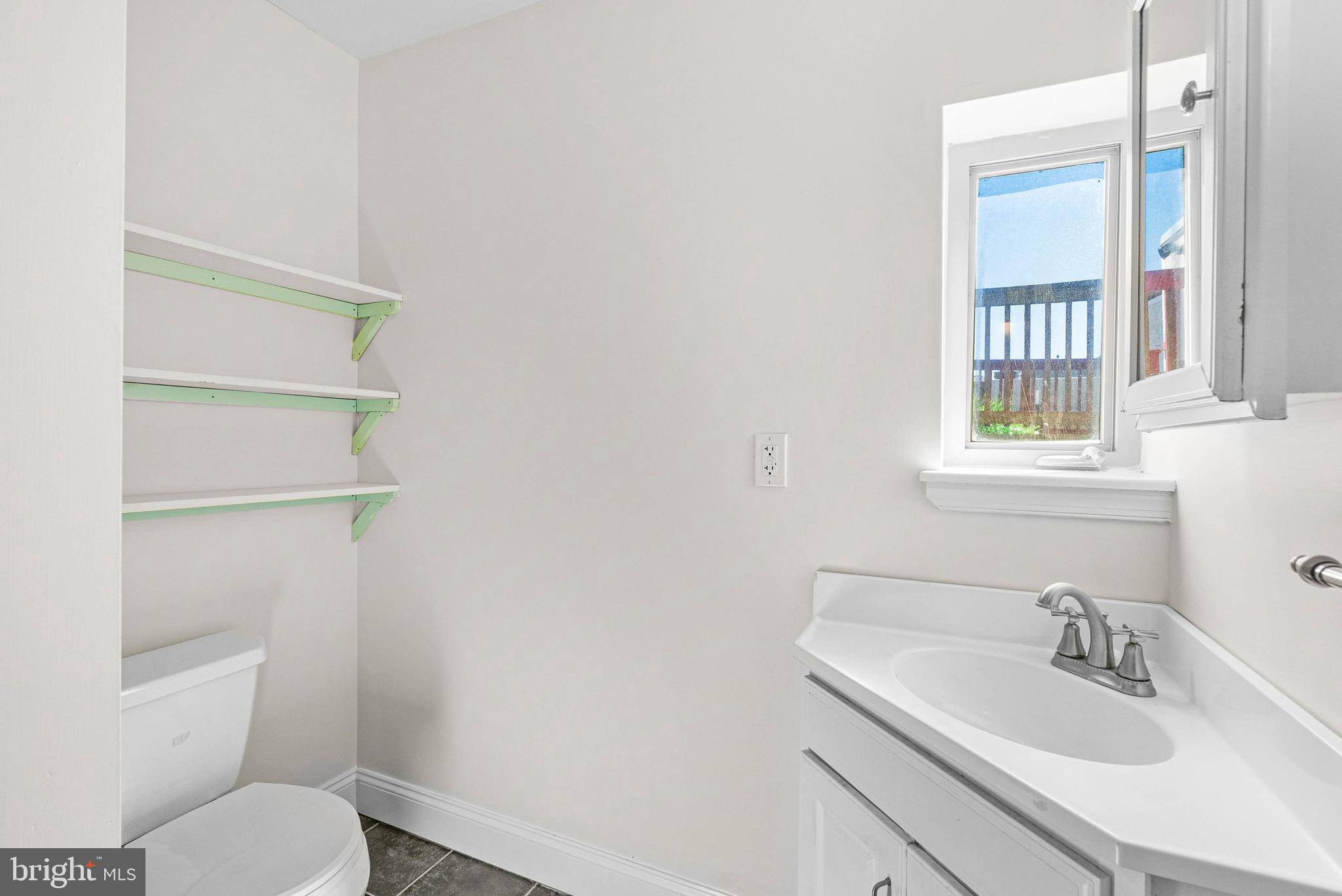 FAIRMOUNT - Residential Lease