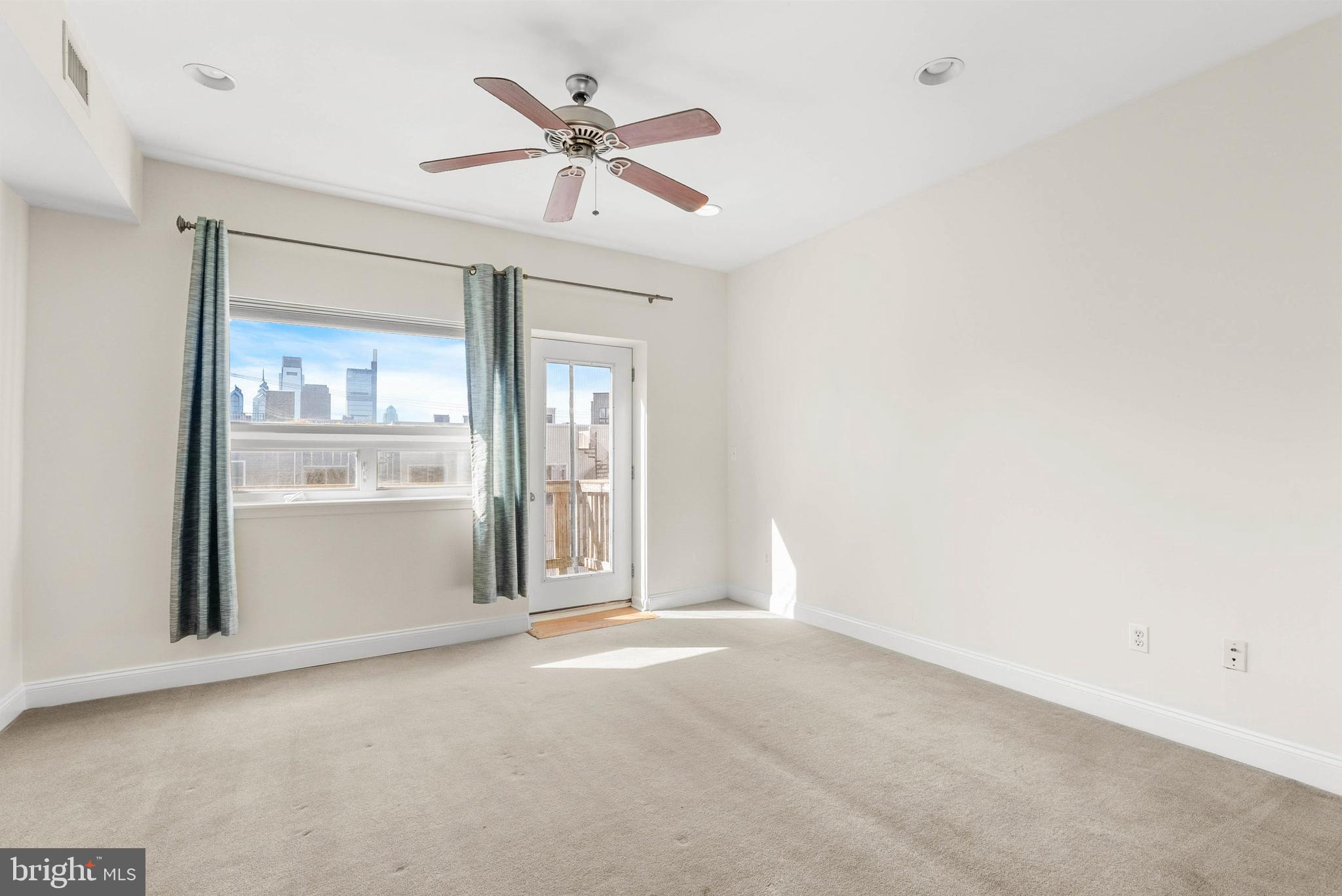 FAIRMOUNT - Residential Lease