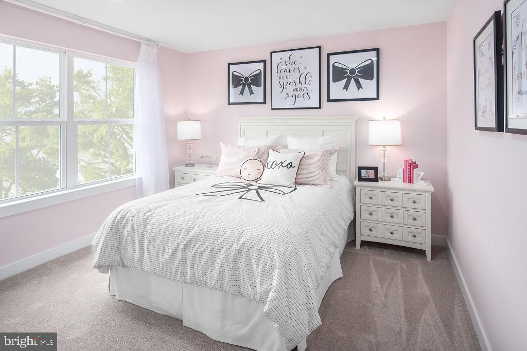 THE LAKES AT MARTINSBURG - Residential