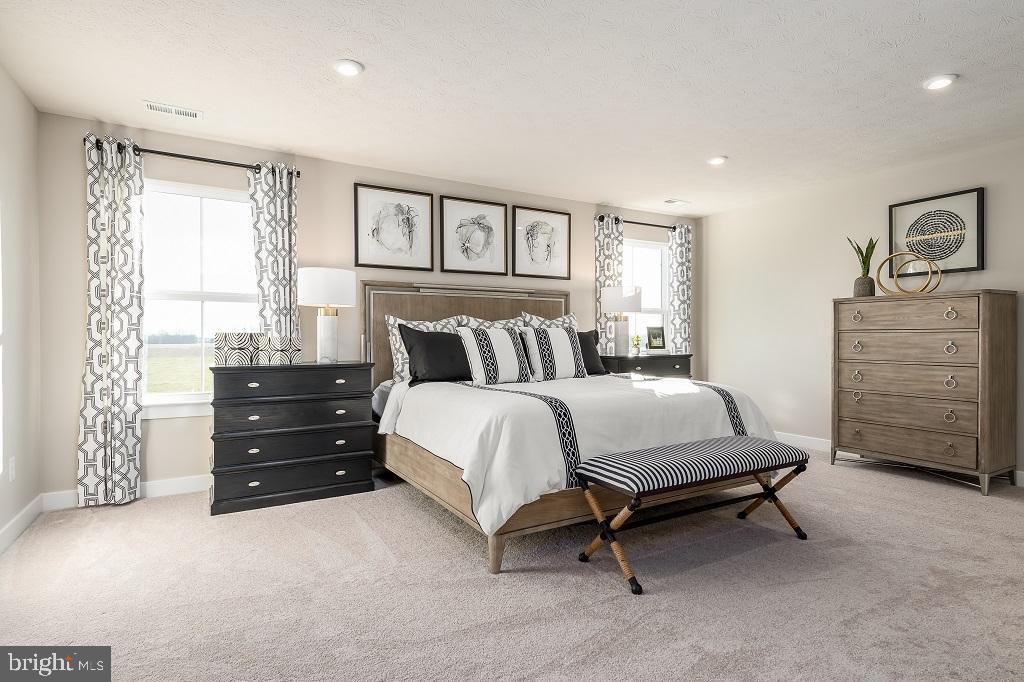 THE LAKES AT MARTINSBURG - Residential