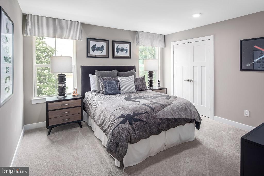 THE LAKES AT MARTINSBURG - Residential