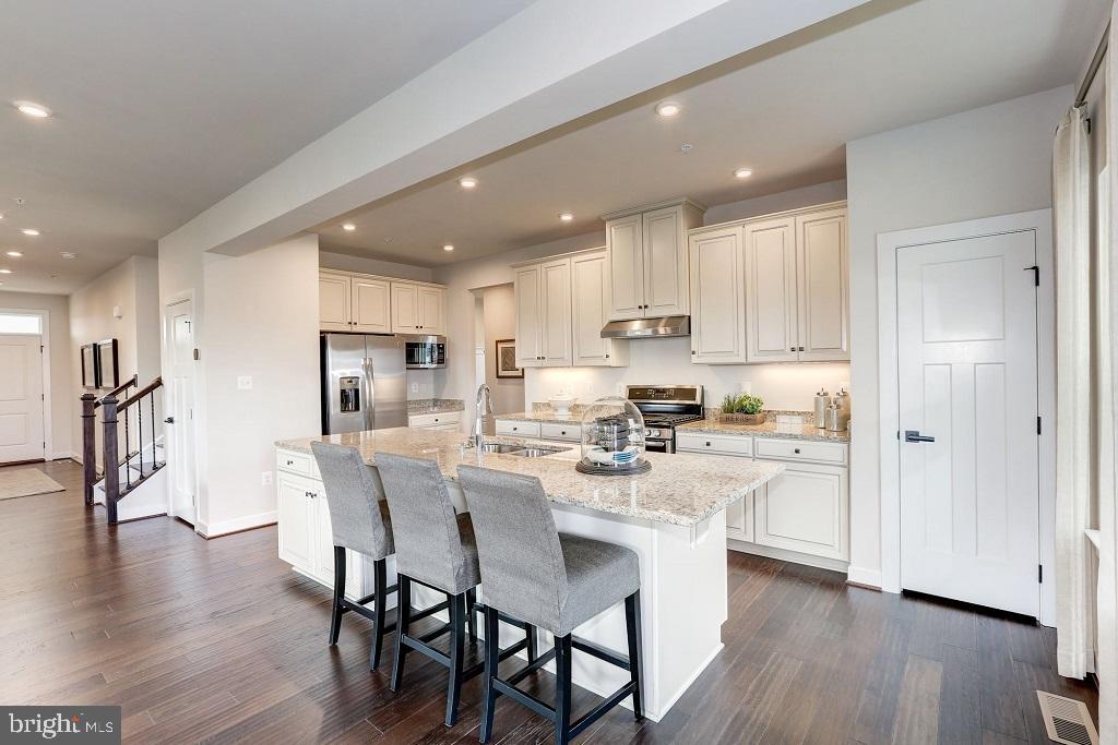 THE LAKES AT MARTINSBURG - Residential