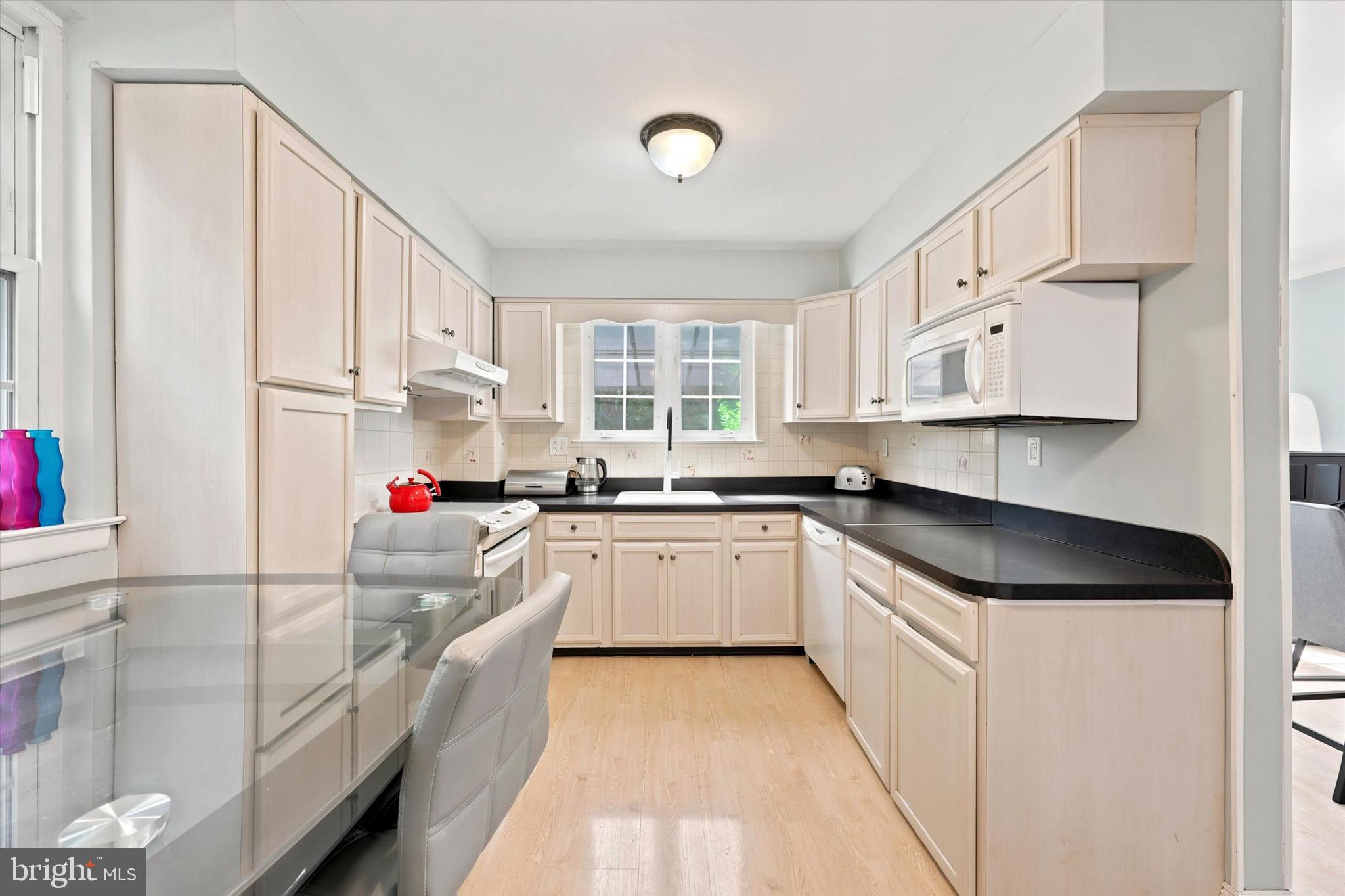 PHILADELPHIA - Residential