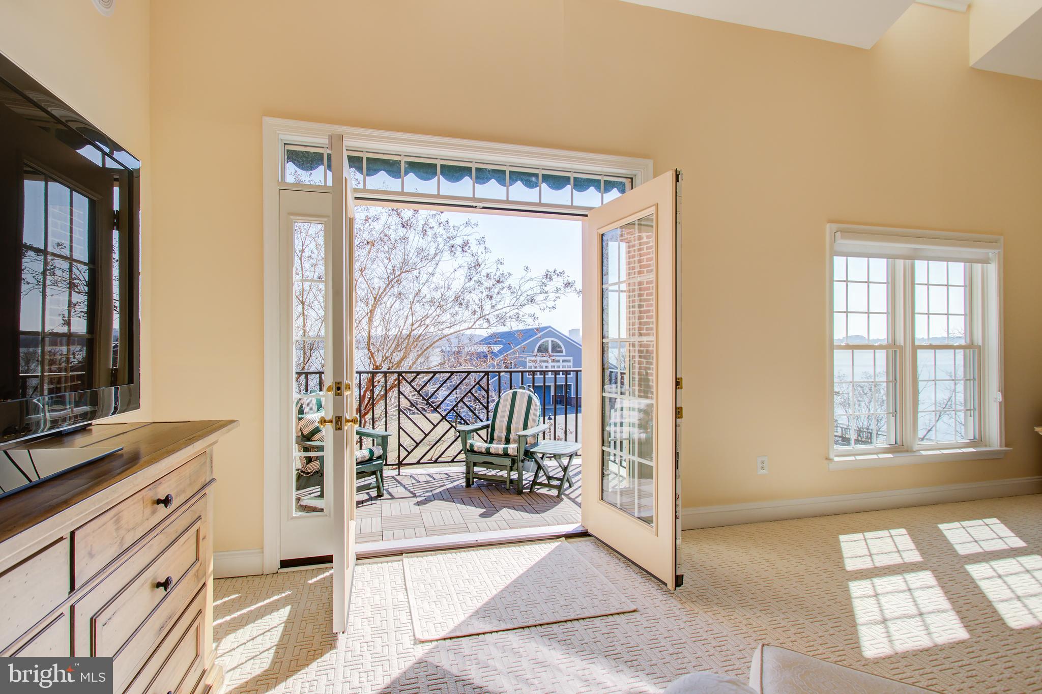 RIVERGATE - Residential