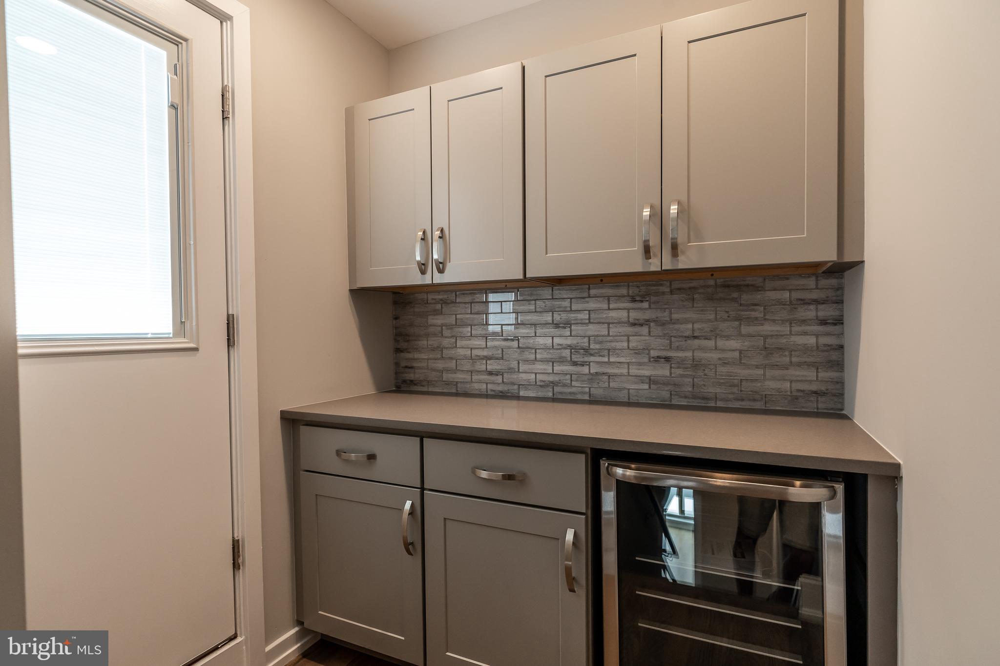 POINT BREEZE - Residential Lease