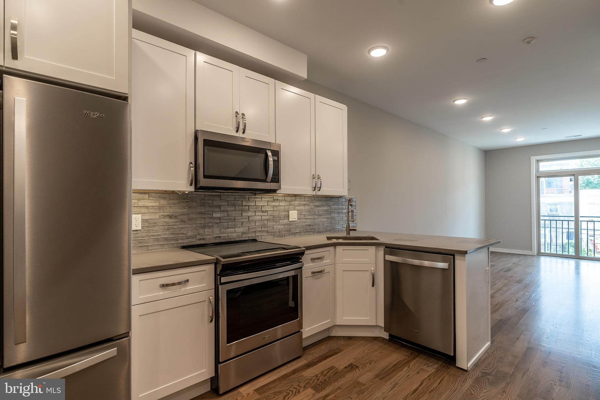 POINT BREEZE - Residential Lease