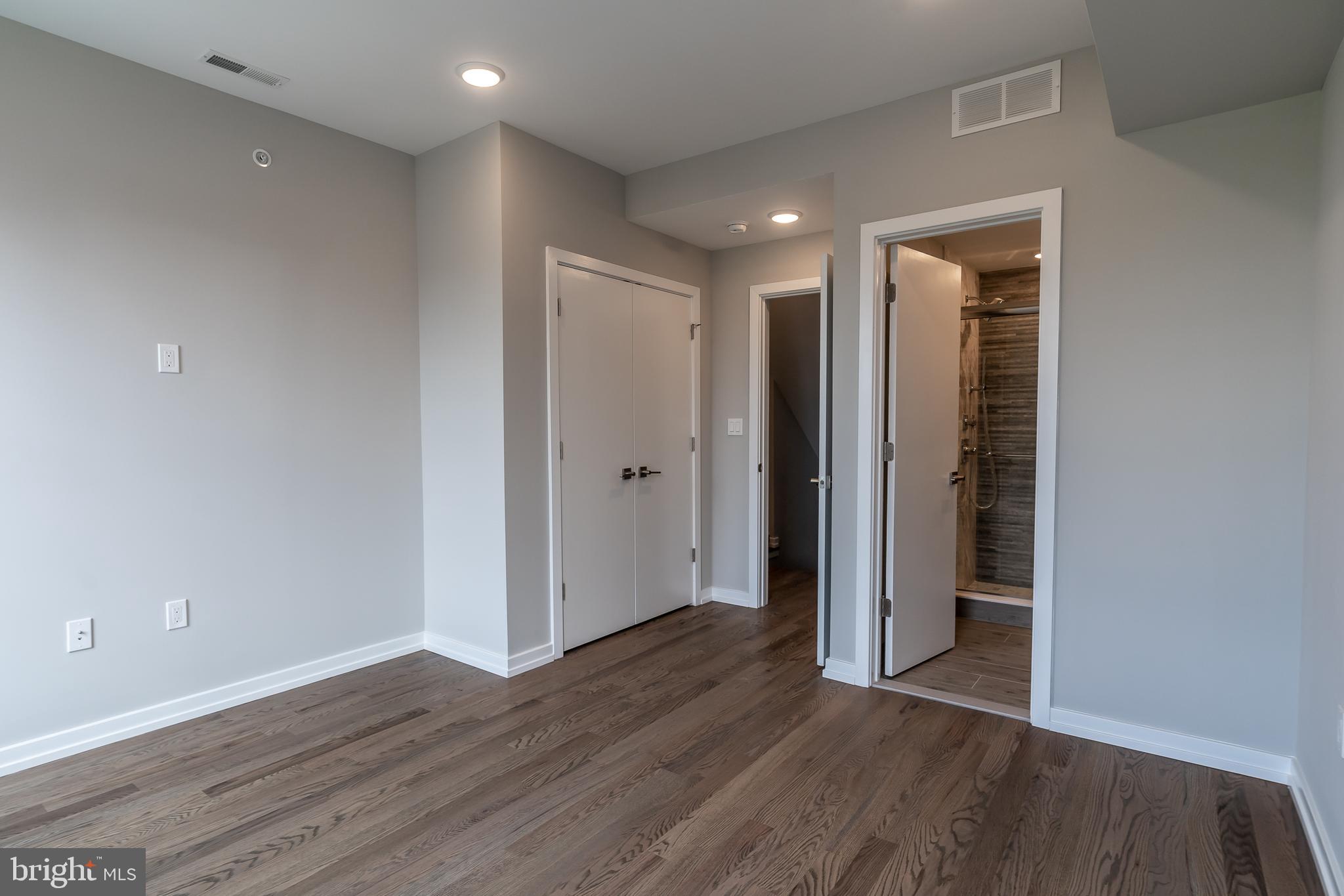 POINT BREEZE - Residential Lease