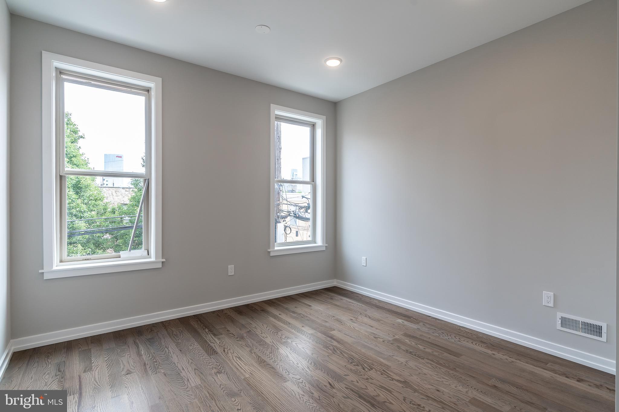 POINT BREEZE - Residential Lease