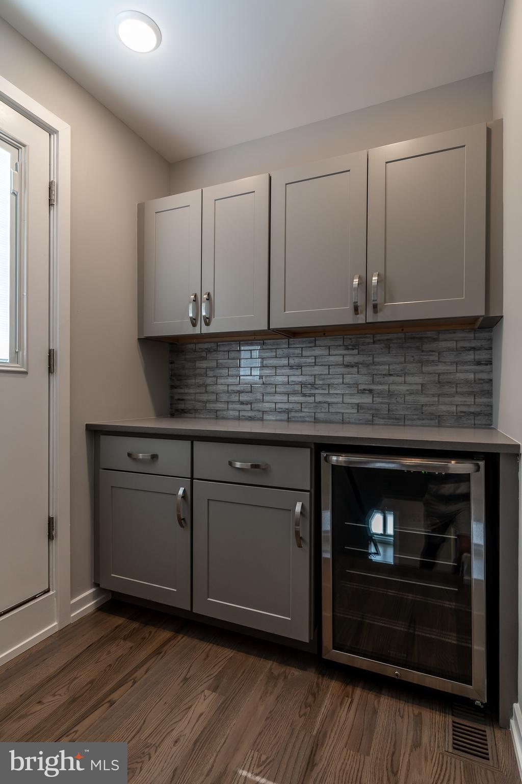 POINT BREEZE - Residential Lease