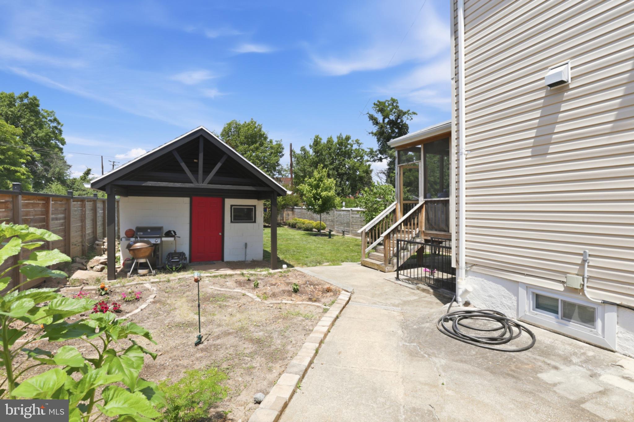 WOODRIDGE - Residential