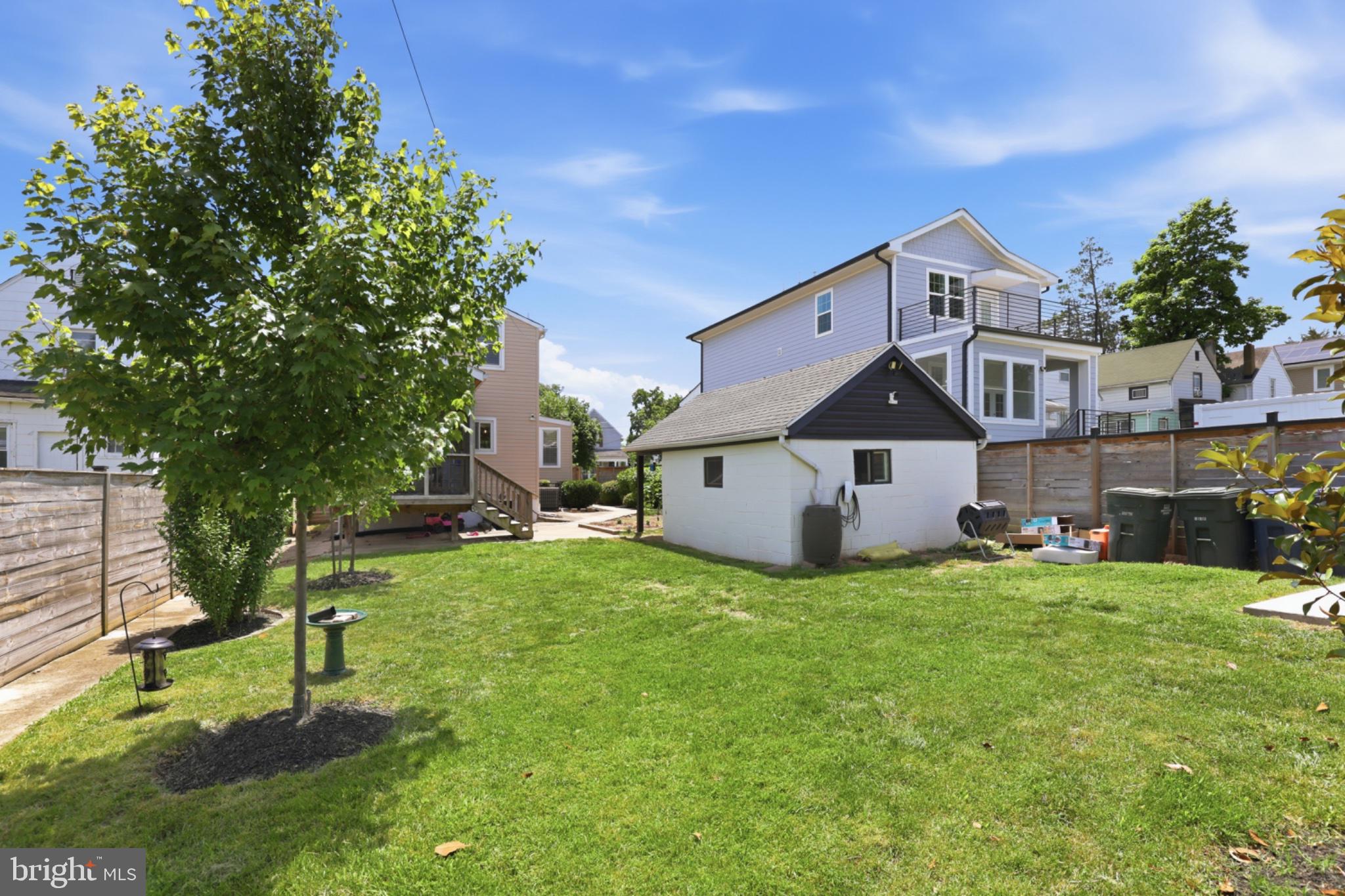 WOODRIDGE - Residential