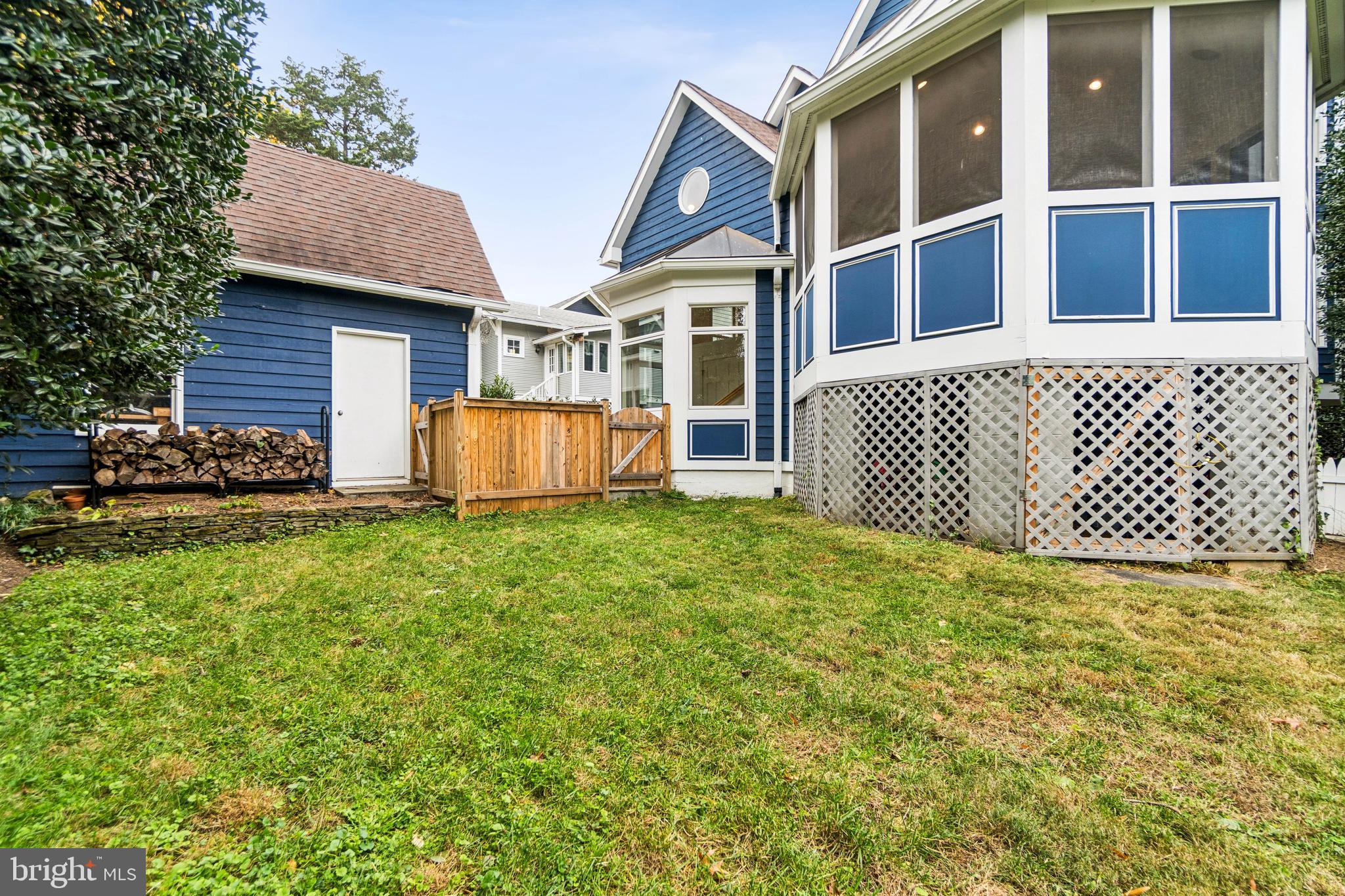CHEVY CHASE - Residential