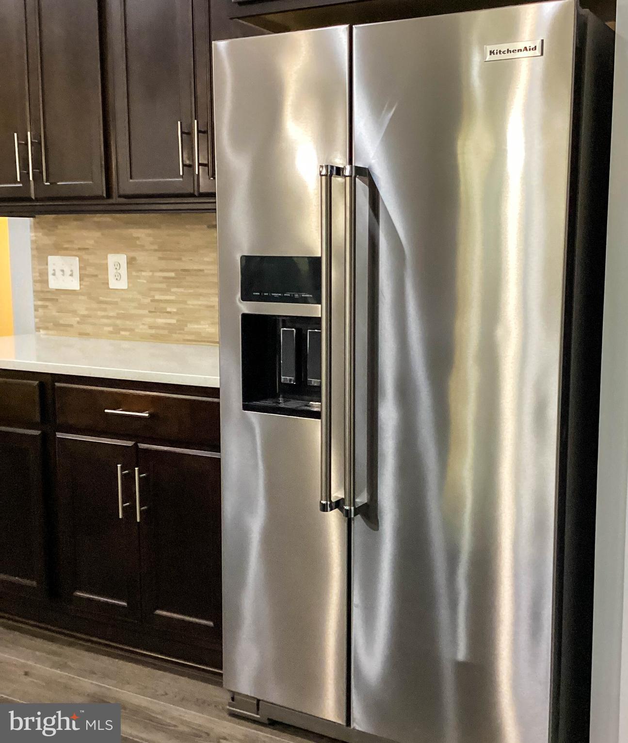 GLENN DALE CROSSING - Residential Lease