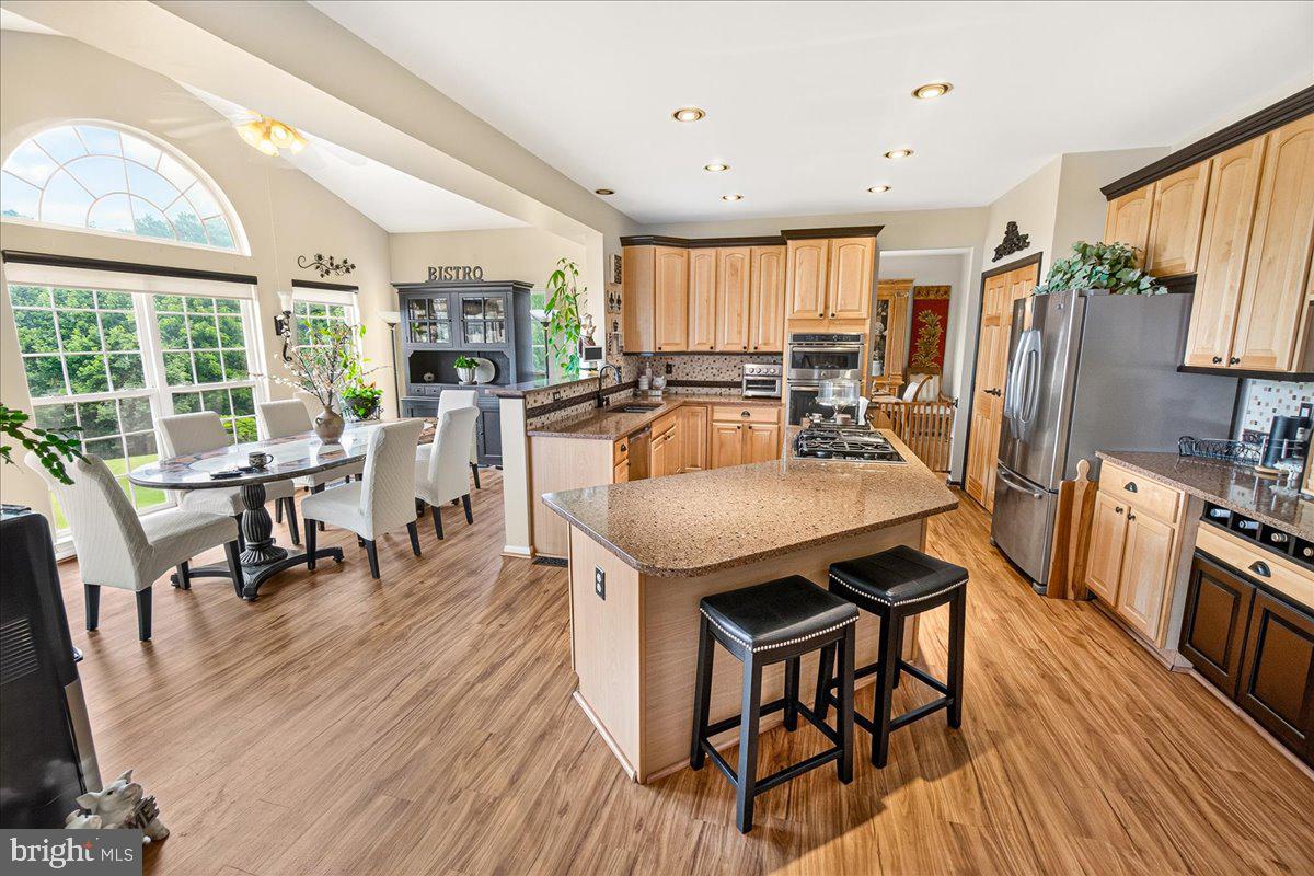 JENNA ESTATES - Residential