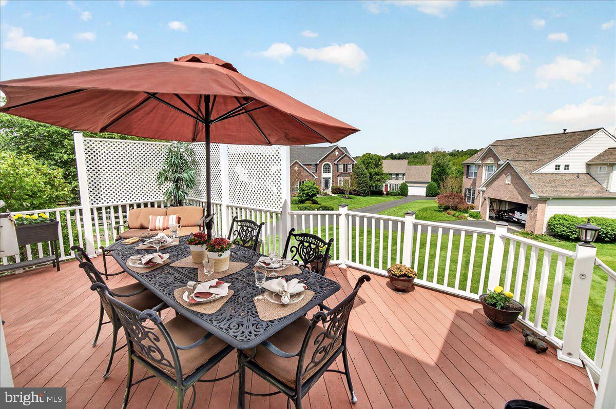 JENNA ESTATES - Residential