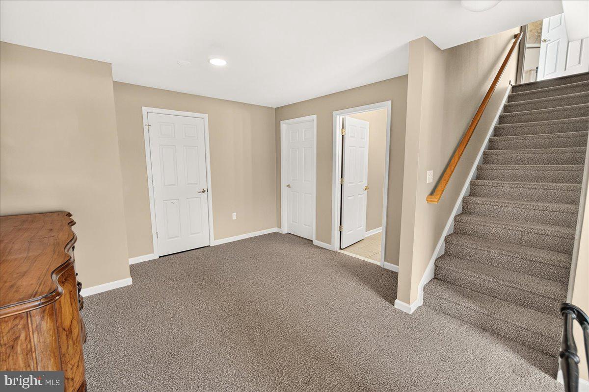 JENNA ESTATES - Residential