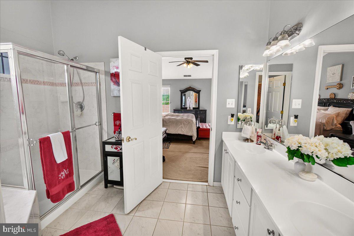 JENNA ESTATES - Residential