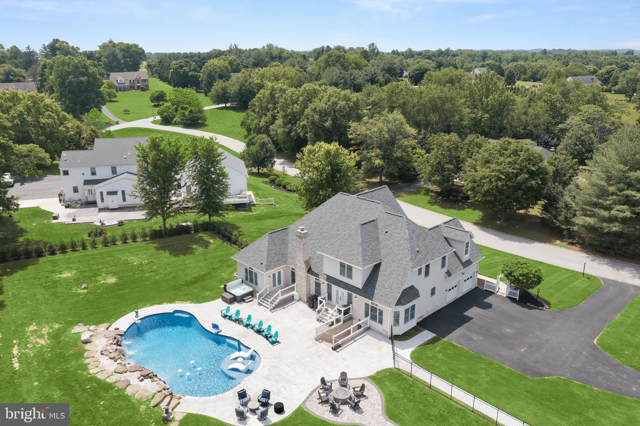 HADDON HURST - Residential