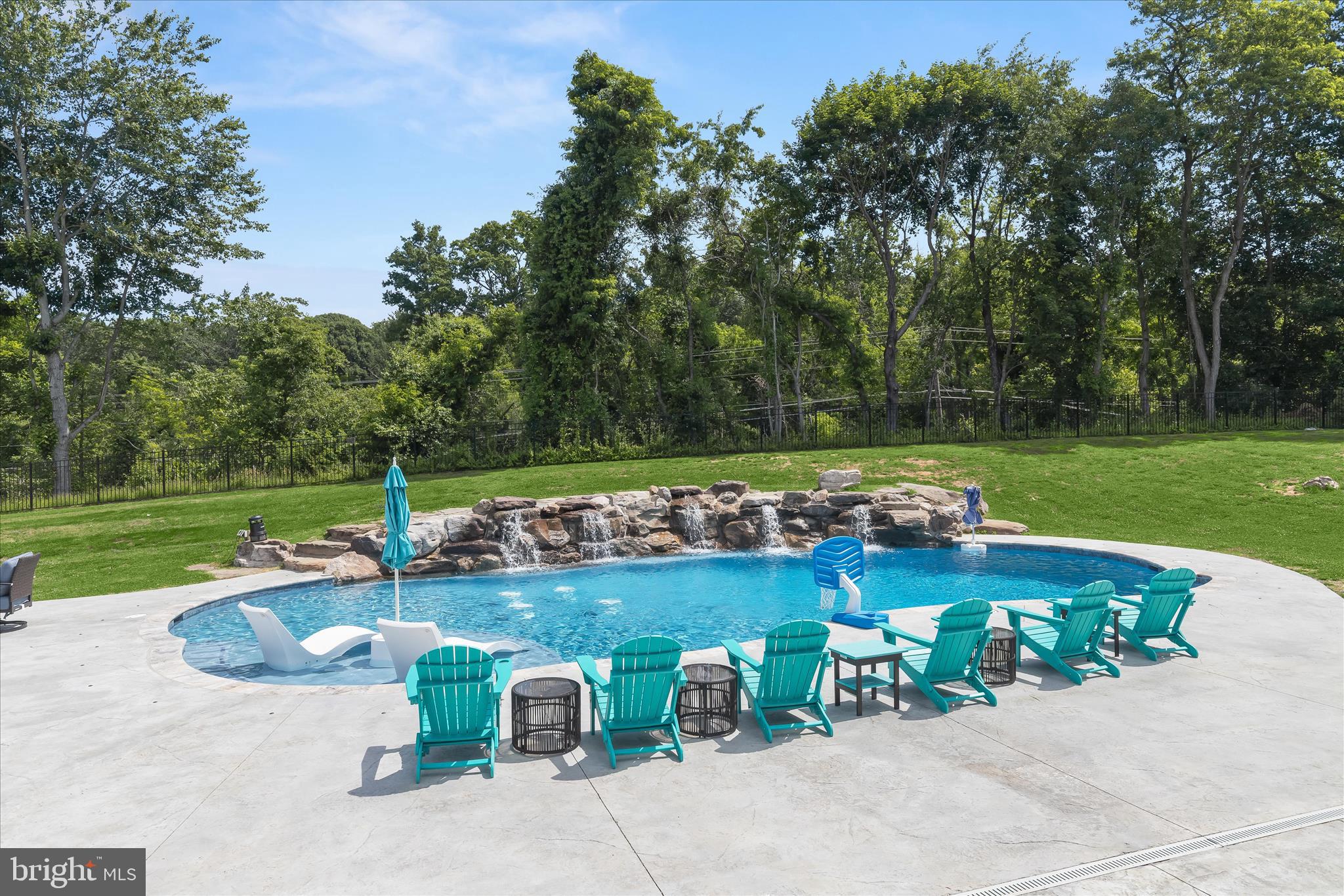 HADDON HURST - Residential