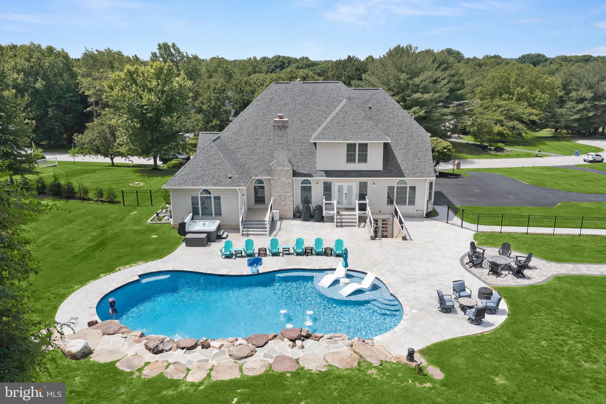 HADDON HURST - Residential