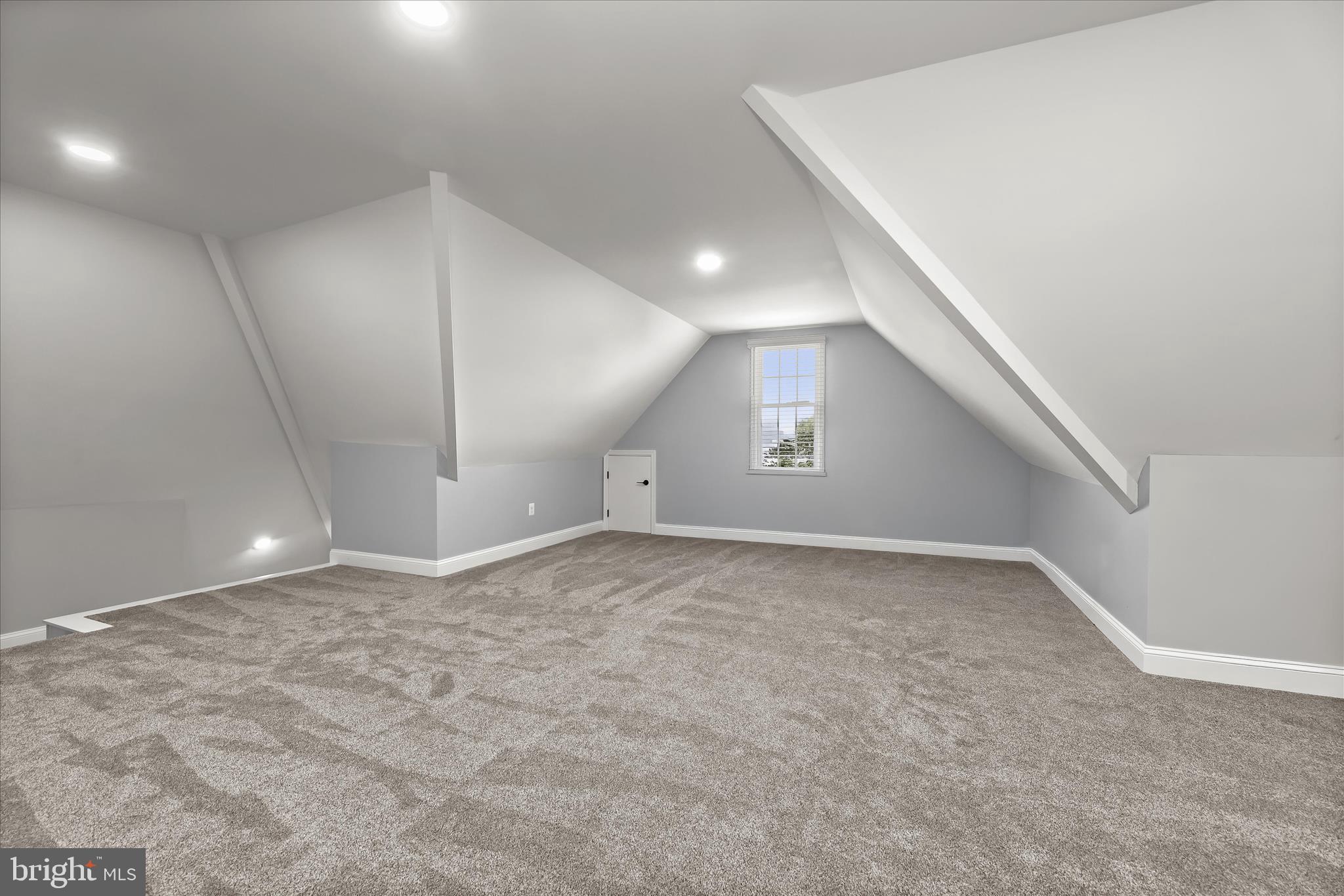 HADDON HURST - Residential