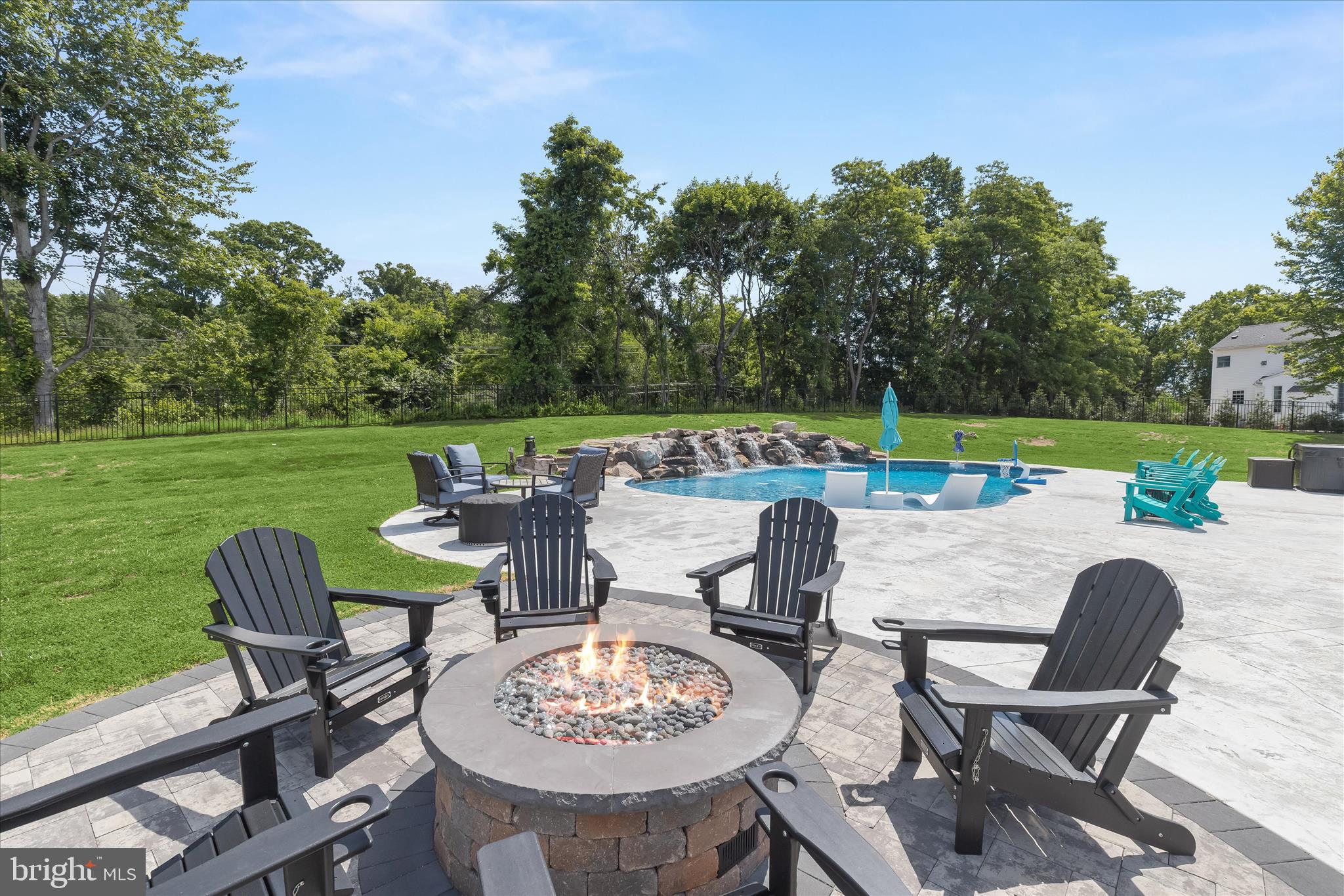HADDON HURST - Residential