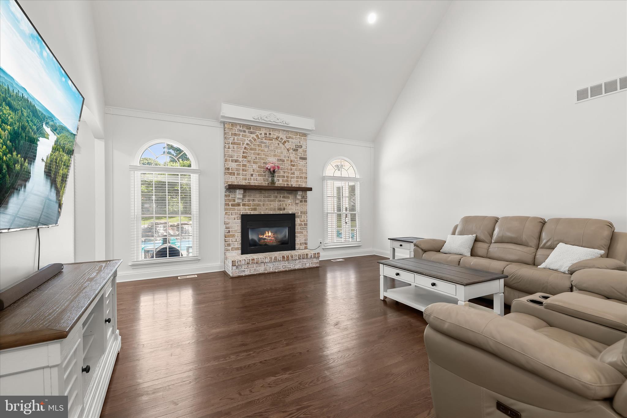 HADDON HURST - Residential