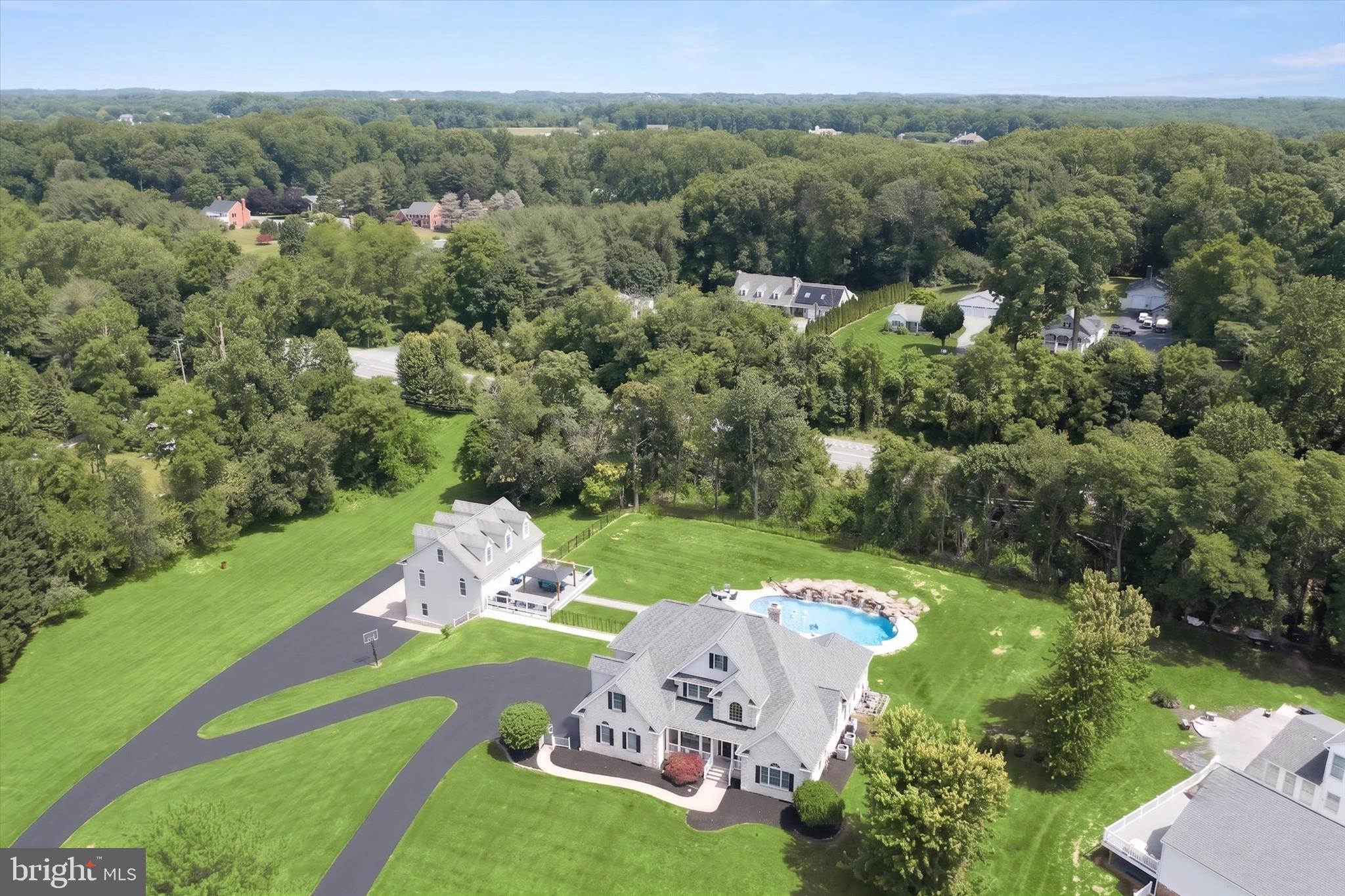 HADDON HURST - Residential