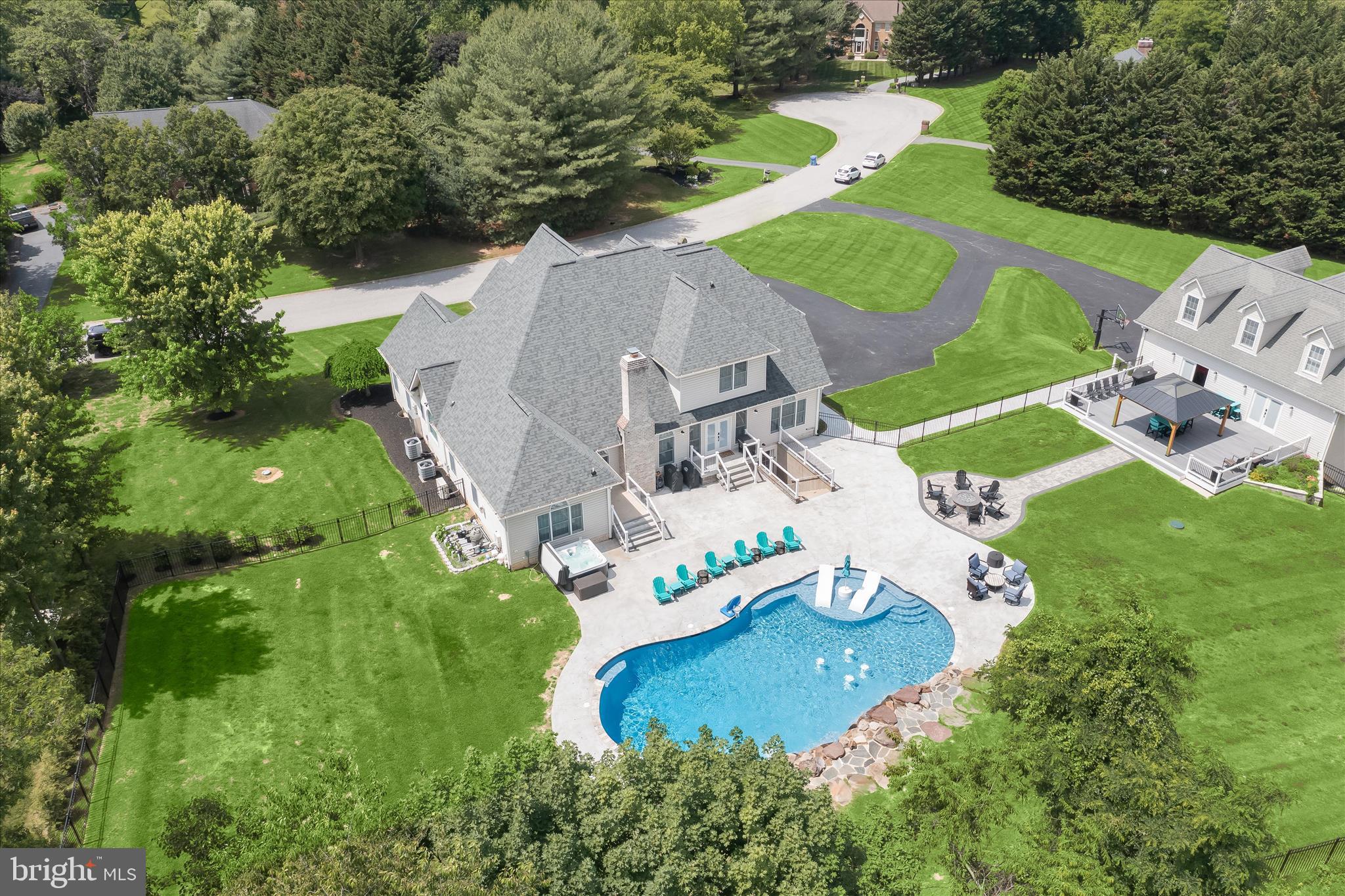 HADDON HURST - Residential