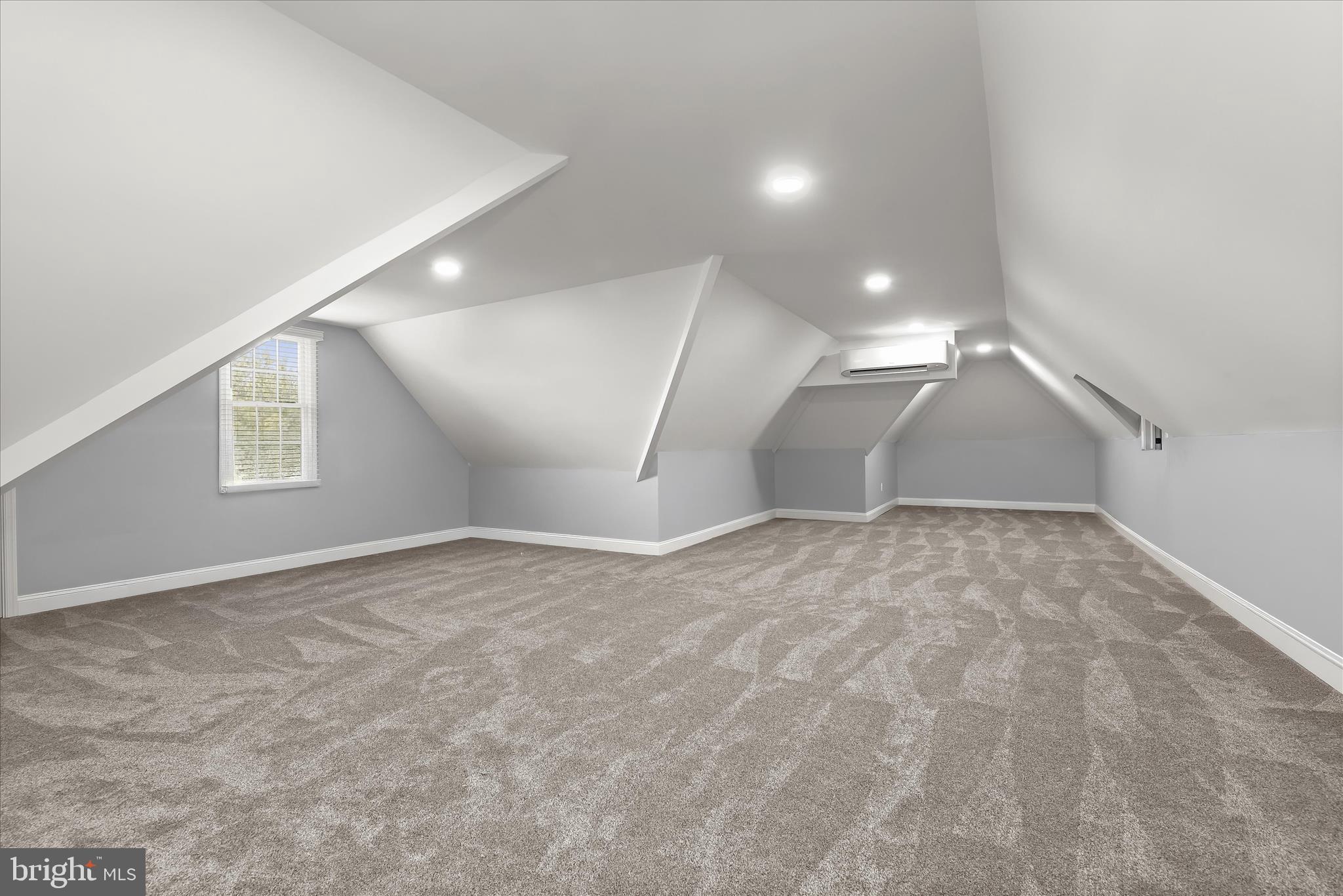 HADDON HURST - Residential
