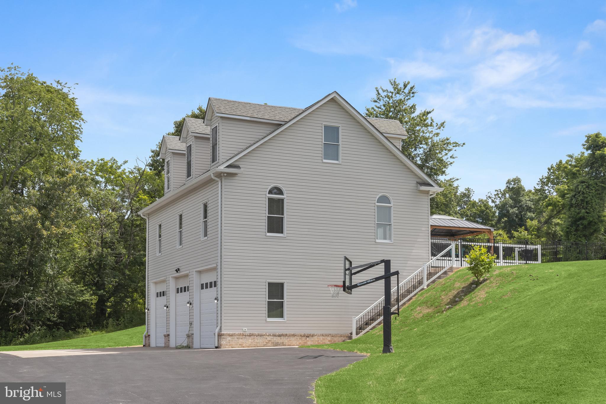 HADDON HURST - Residential