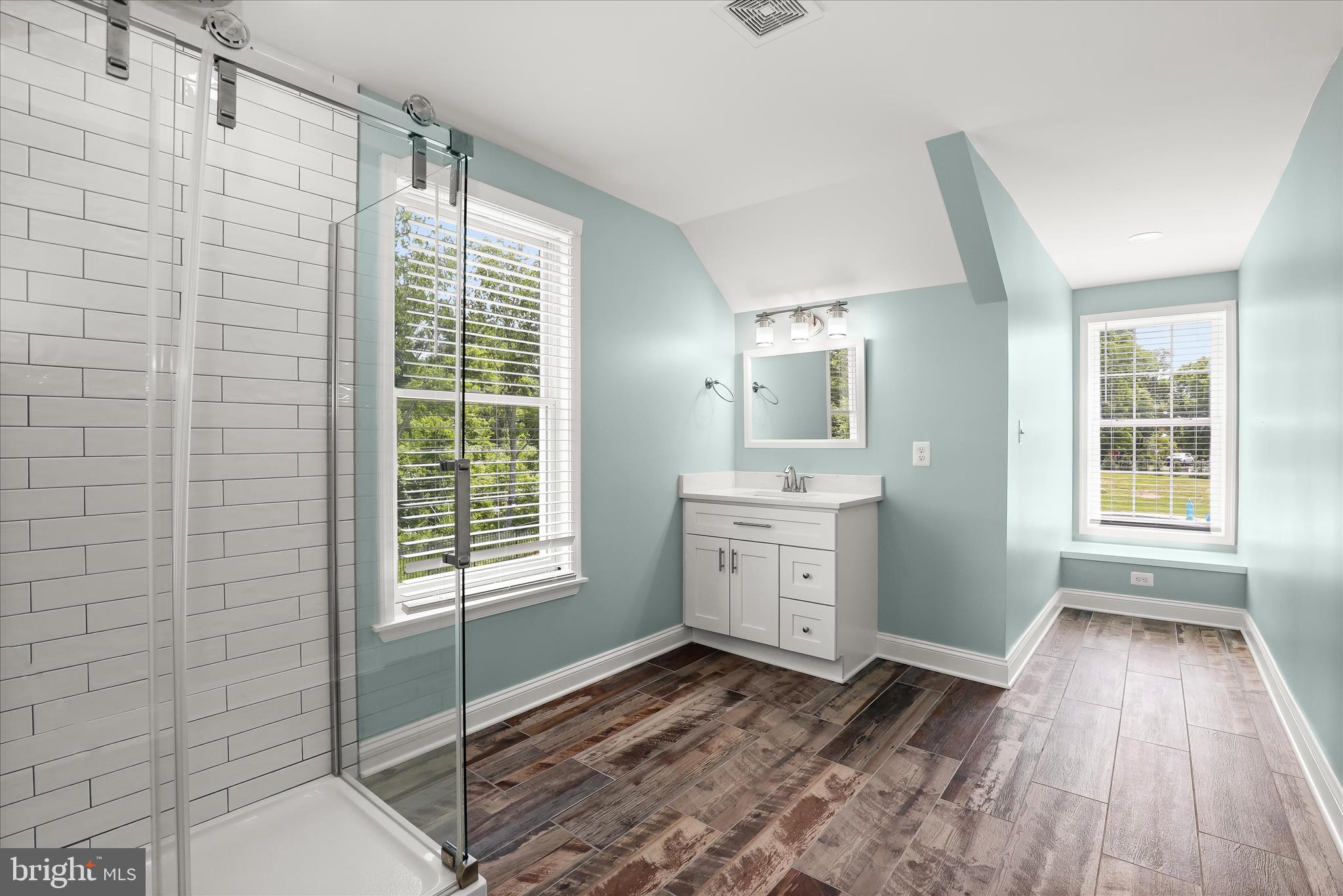 HADDON HURST - Residential