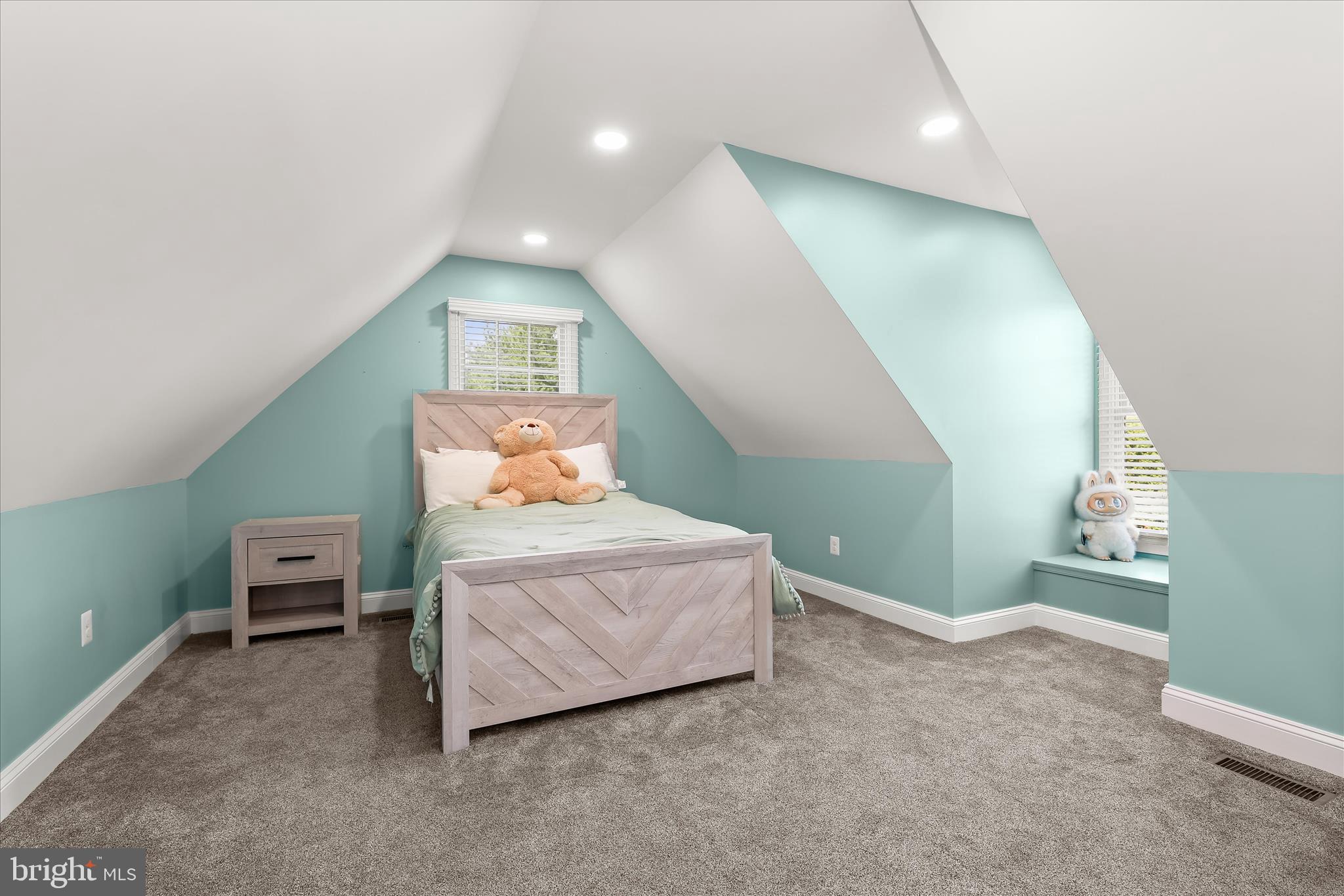 HADDON HURST - Residential