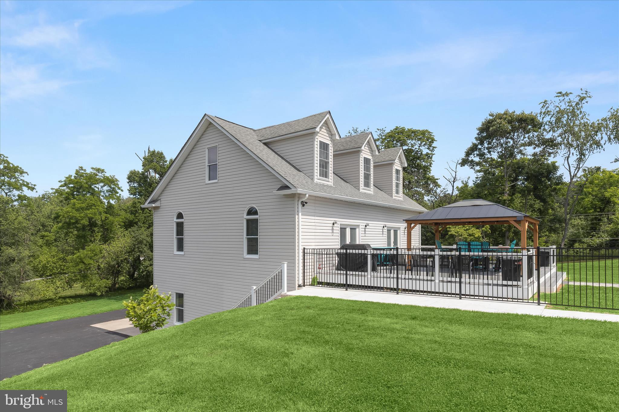 HADDON HURST - Residential