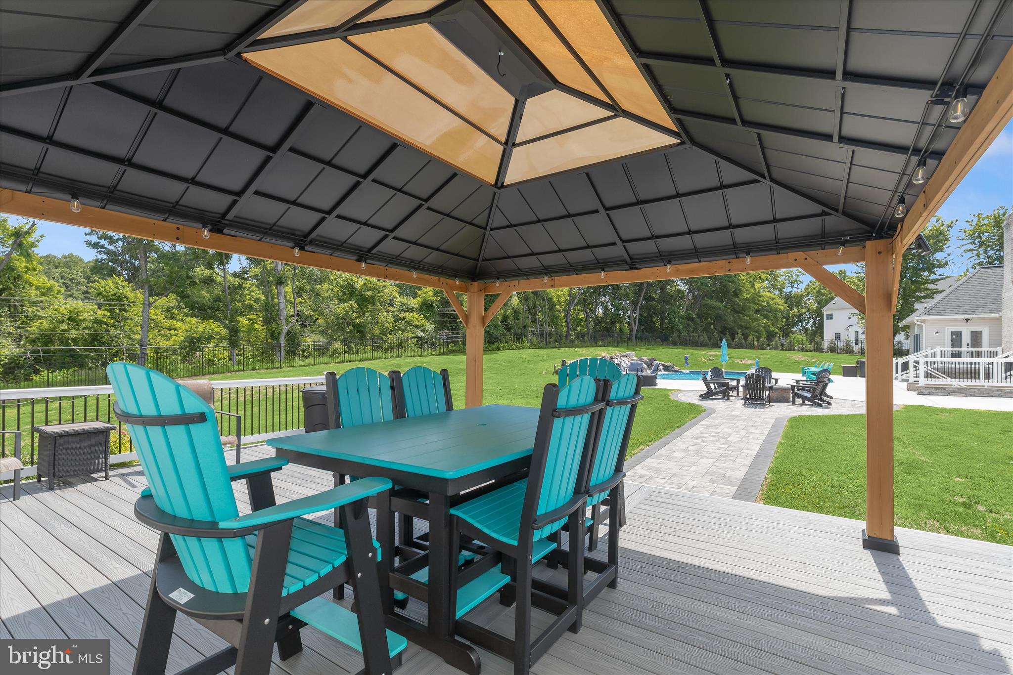 HADDON HURST - Residential