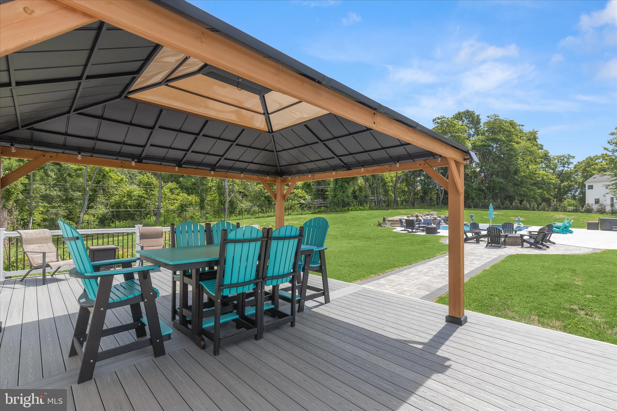 HADDON HURST - Residential