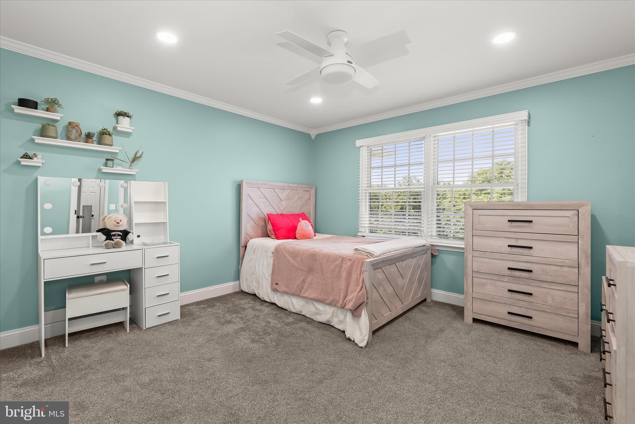 HADDON HURST - Residential