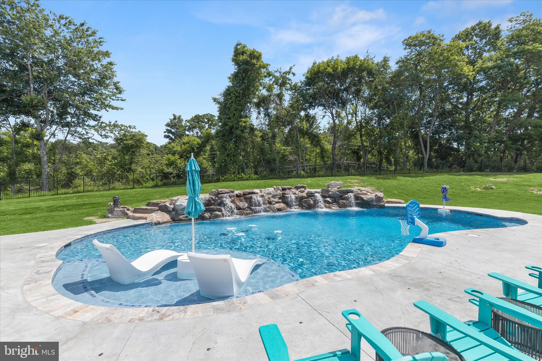 HADDON HURST - Residential