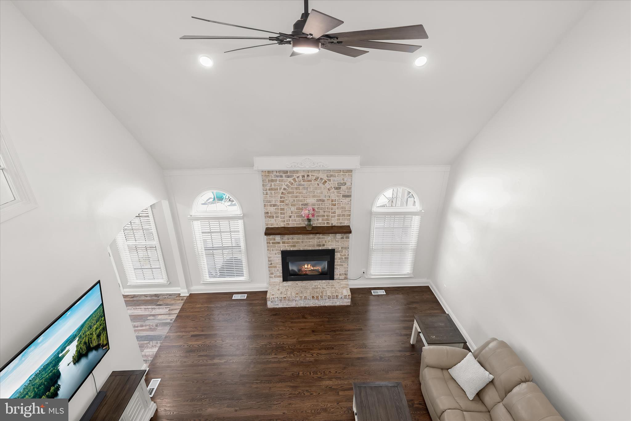 HADDON HURST - Residential