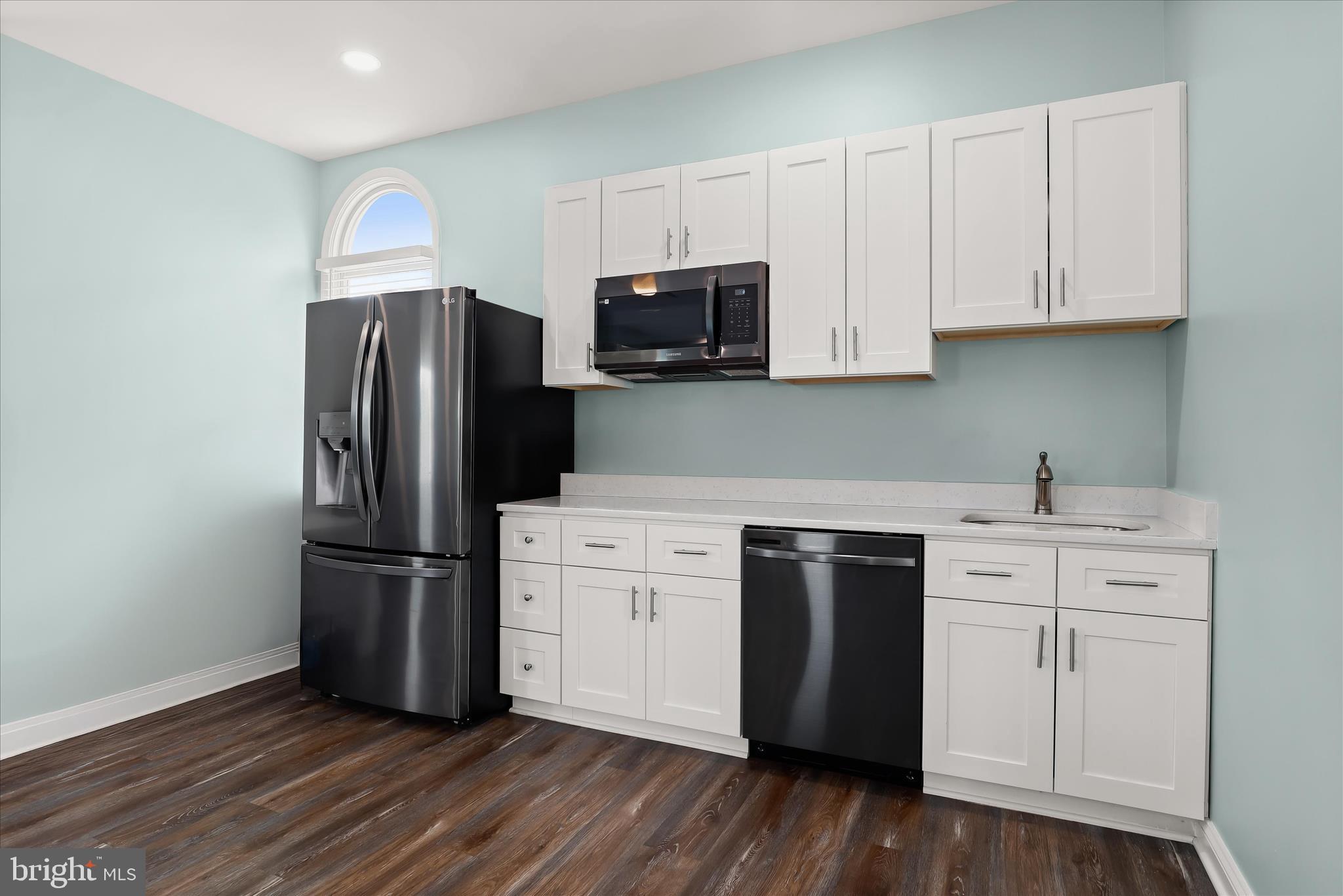 HADDON HURST - Residential