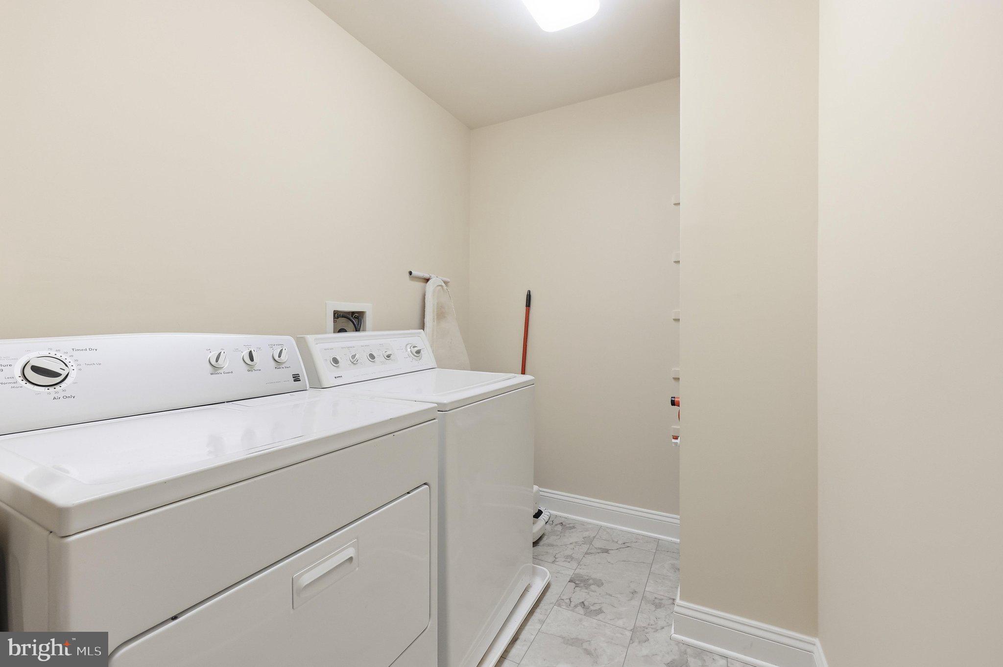SENECA SPRINGS - Residential