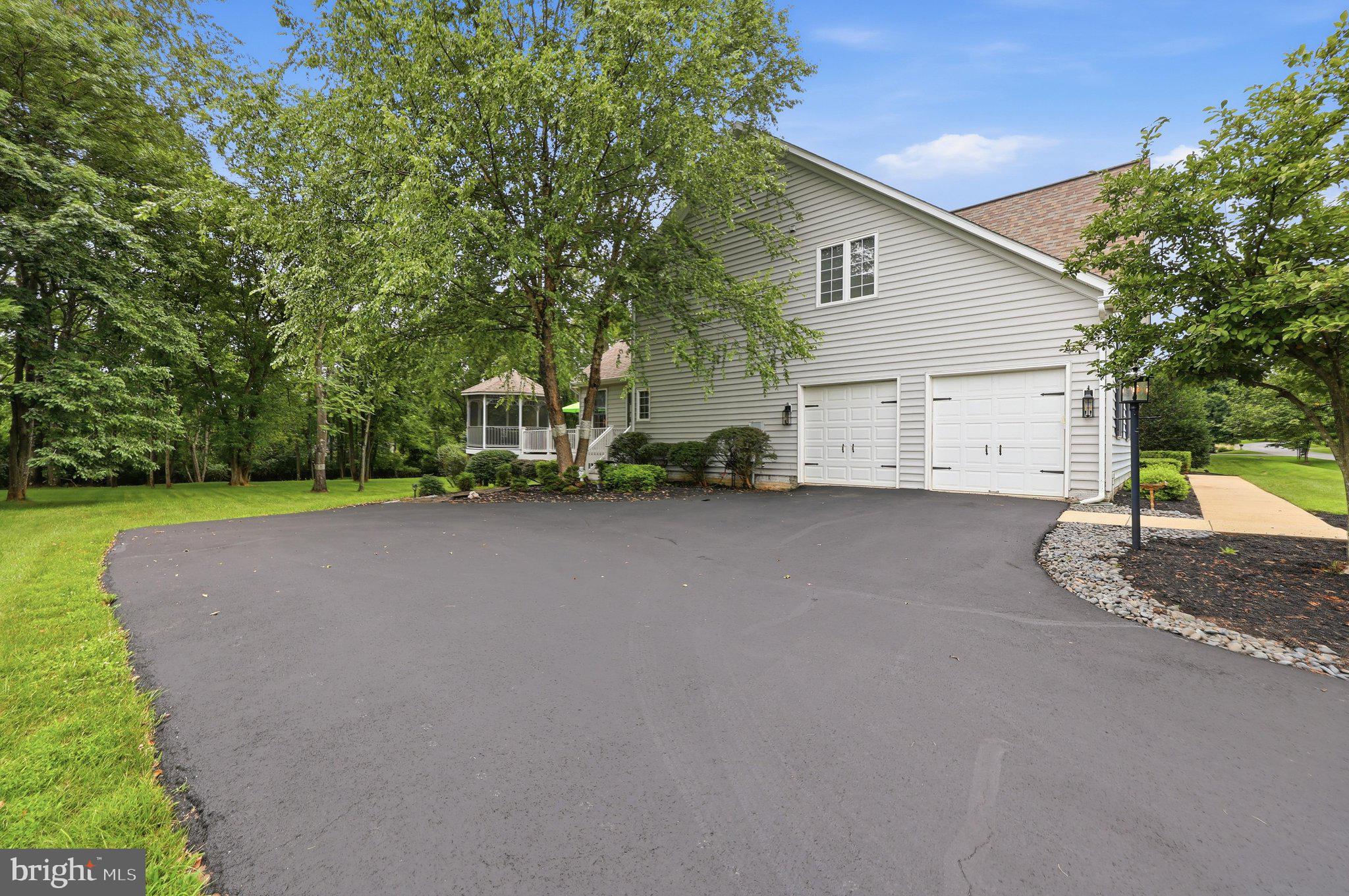 SENECA SPRINGS - Residential
