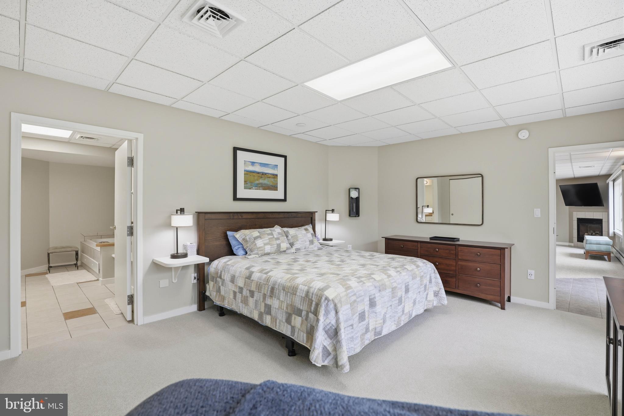 SPRING HILL ACRES - Residential
